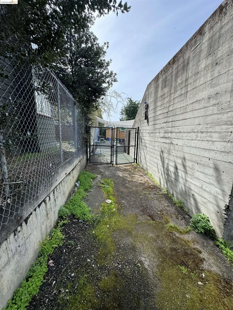 2330 Prince Street Berkeley CA 94705