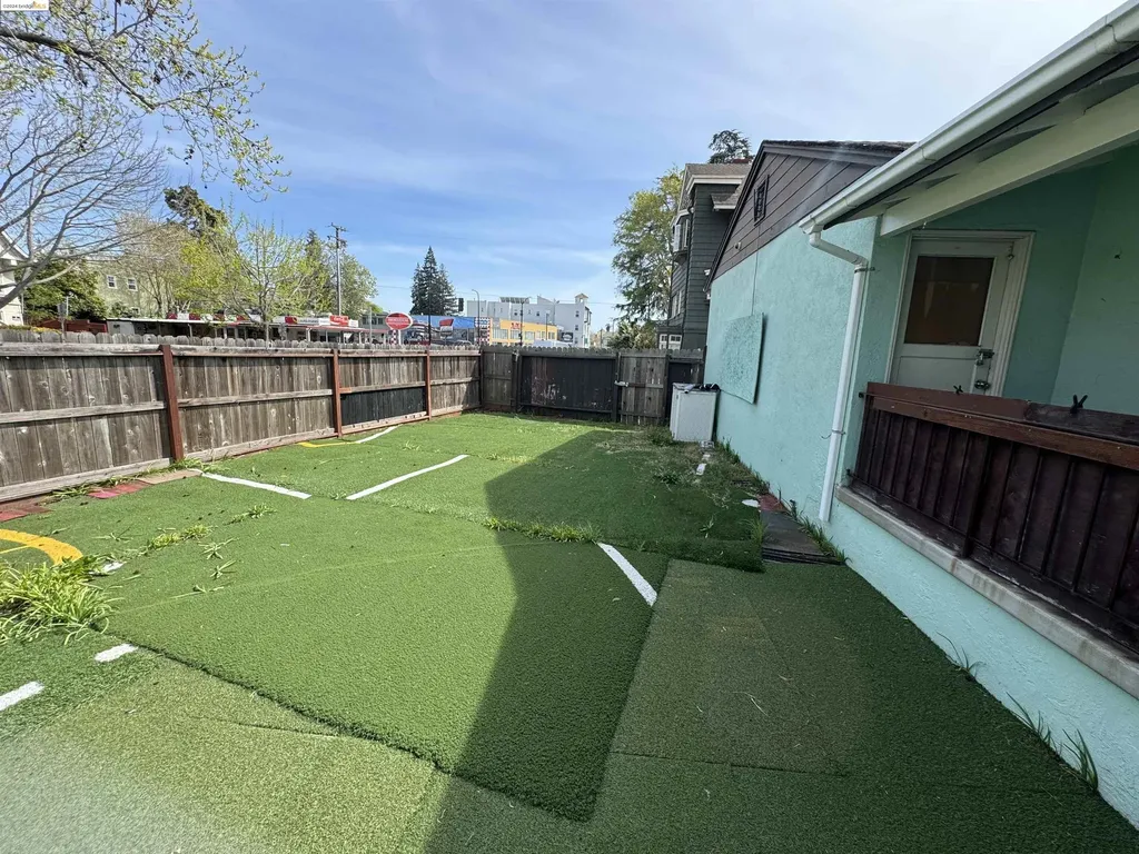 2330 Prince Street Berkeley CA 94705