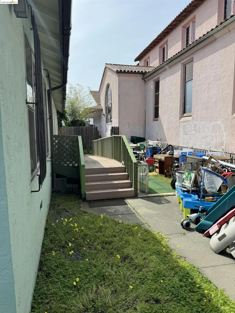 2330 Prince Street Berkeley CA 94705