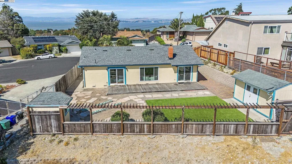 605 Major Vista Court Pinole CA 94564