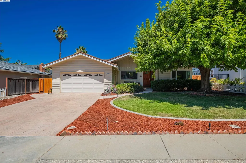 42182 Camino Santa Barbara Fremont CA 94539