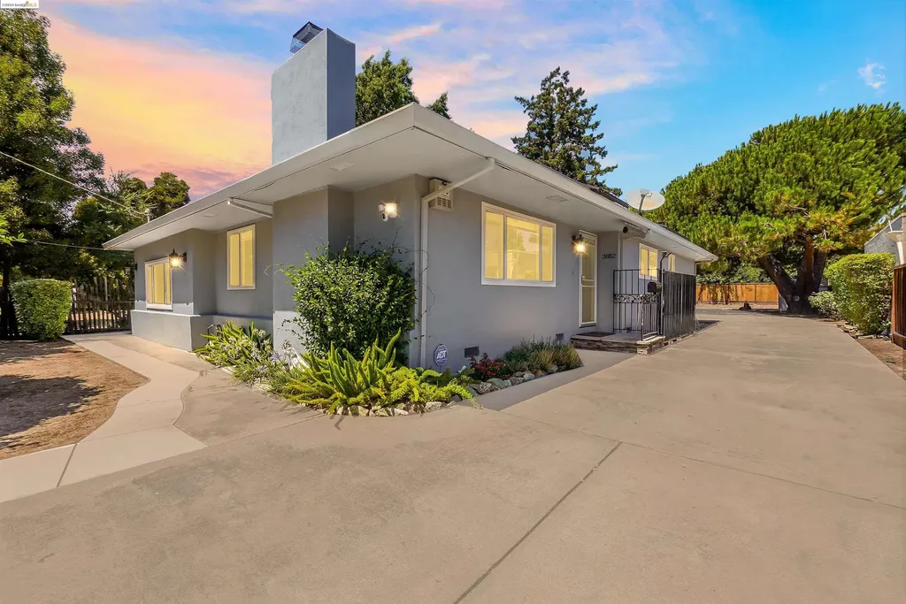 3882 Lorena Avenue Castro Valley CA 94546