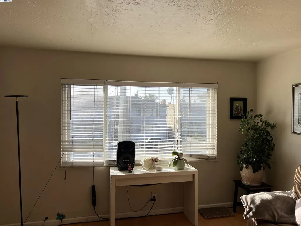 10926 Bancroft Avenue Oakland CA 94603