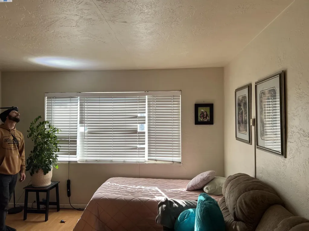 10926 Bancroft Avenue Oakland CA 94603