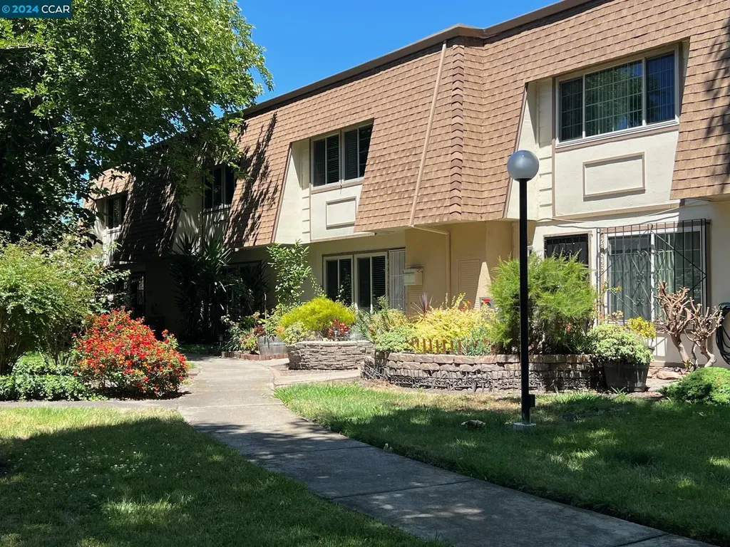 27847 Hummingbird Court Hayward CA 94545