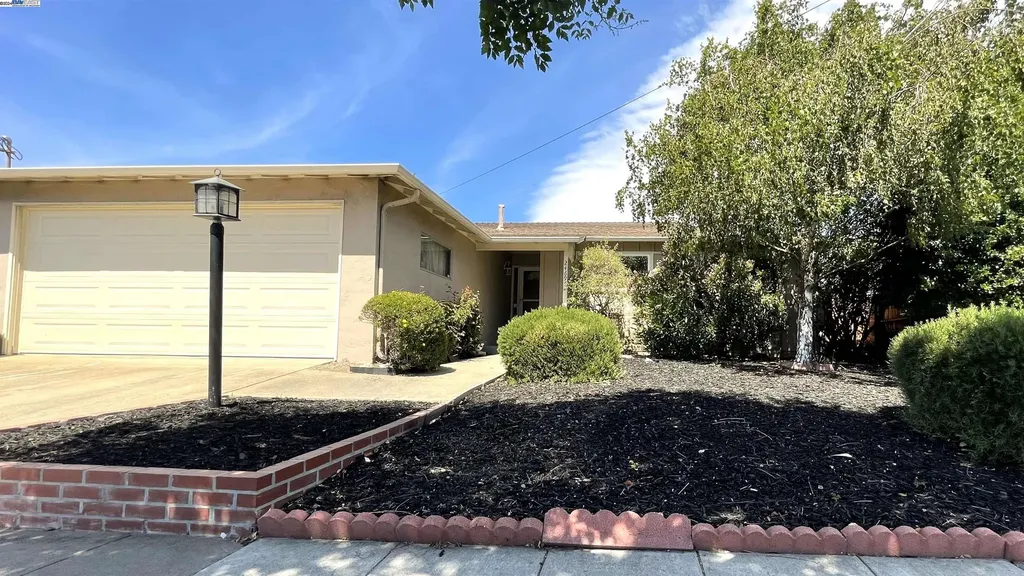 24694 Santa Clara Street Hayward CA 94544