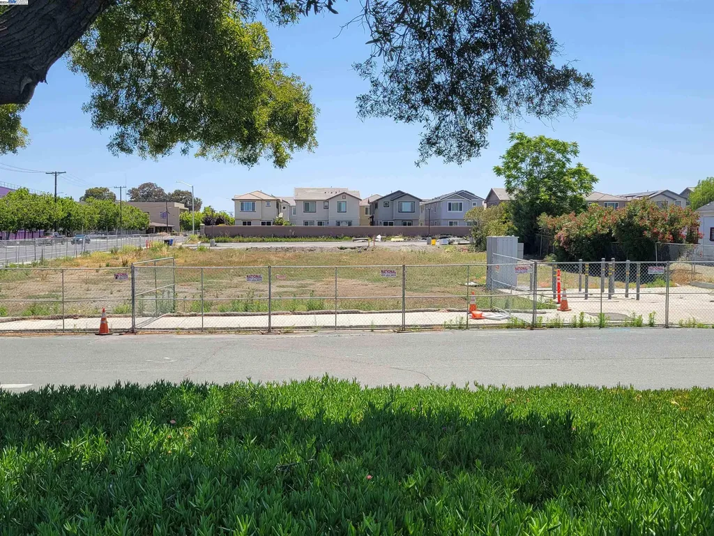 310 Central Avenue Pittsburg CA 94565