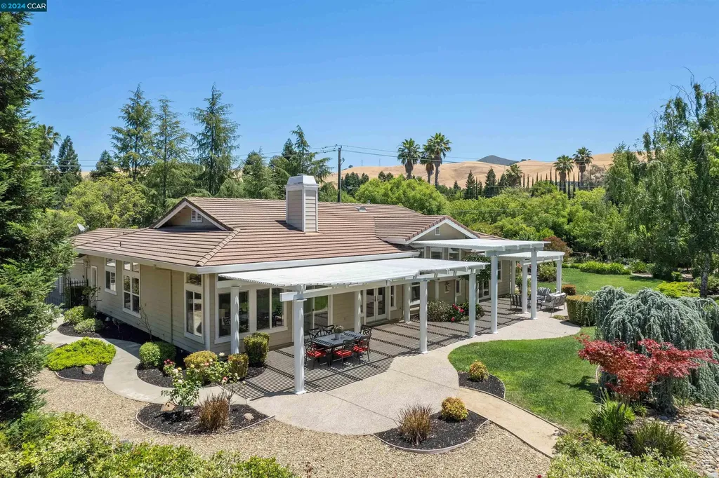 3686 Oak Creek Court Walnut Creek CA 94598