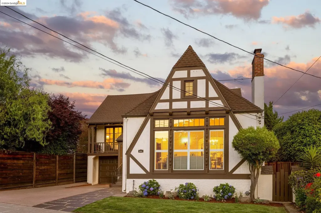 3930 Lyman Road Oakland CA 94602
