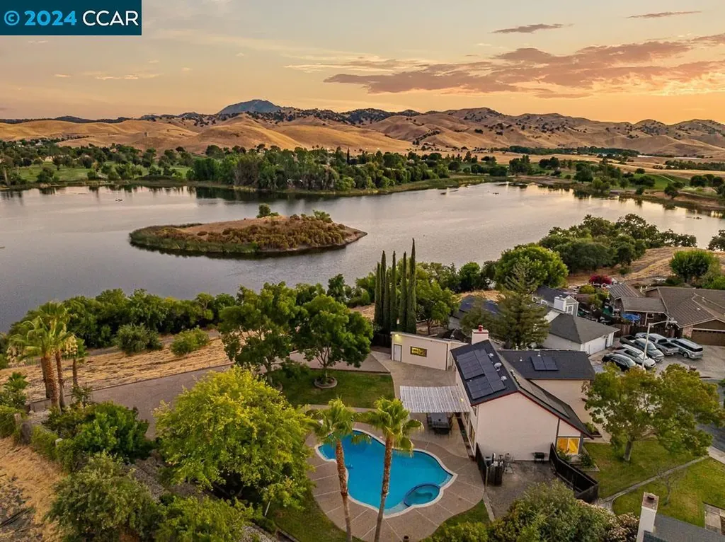 4011 Royal Links Court Antioch CA 94509
