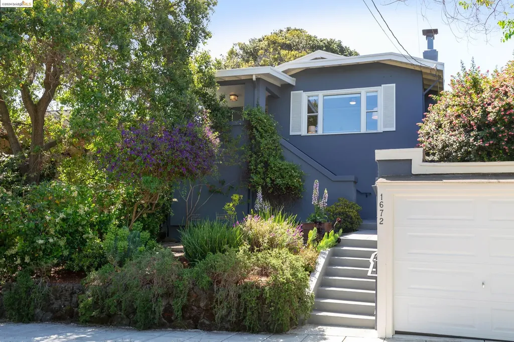 Berkeley CA, 1672 Tacoma Avenue