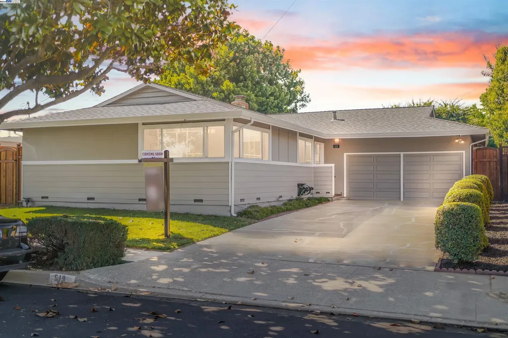 519 Beechmont Lane Hayward CA 94544