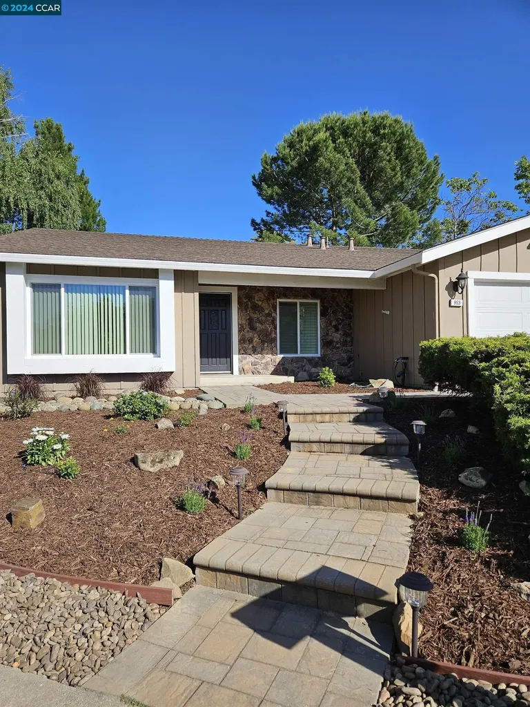 953 Center Court Martinez CA 94553
