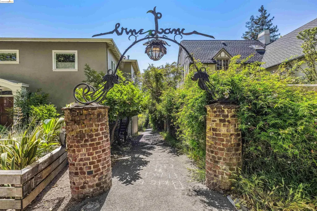 2 Vine Lane Berkeley CA 94708