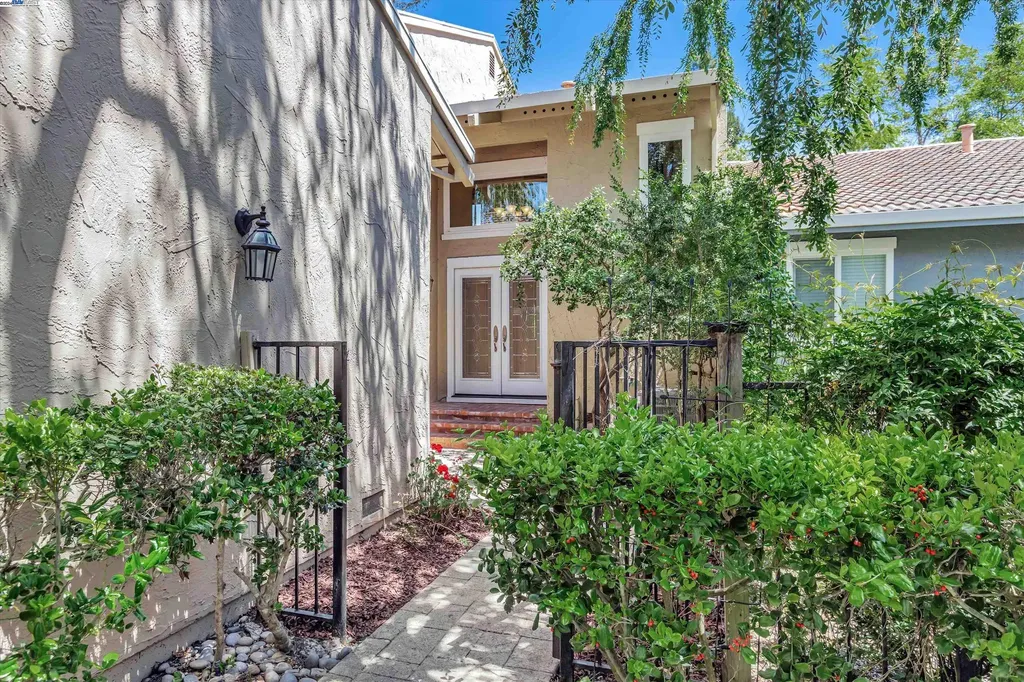 824 Country Club Drive Moraga CA 94556