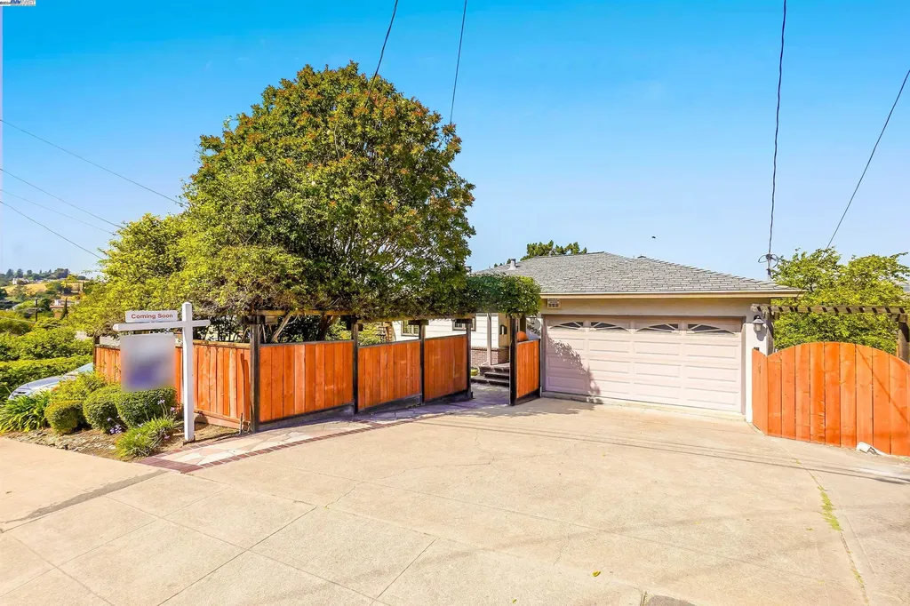 19526 Yuma Street Castro Valley CA 94546