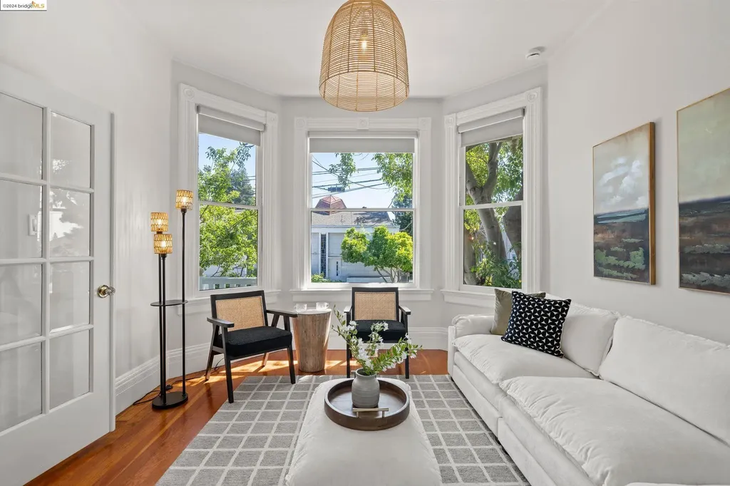 3276 Logan Street Oakland CA 94601