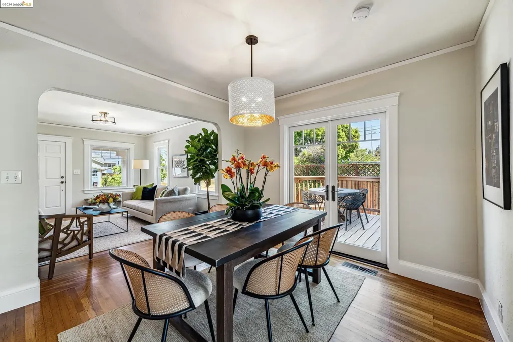 Albany CA, 1074 Talbot Avenue