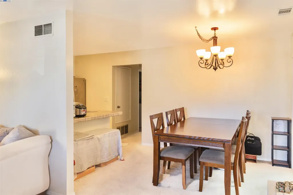 33010 Lake Mead Drive Fremont CA 94555