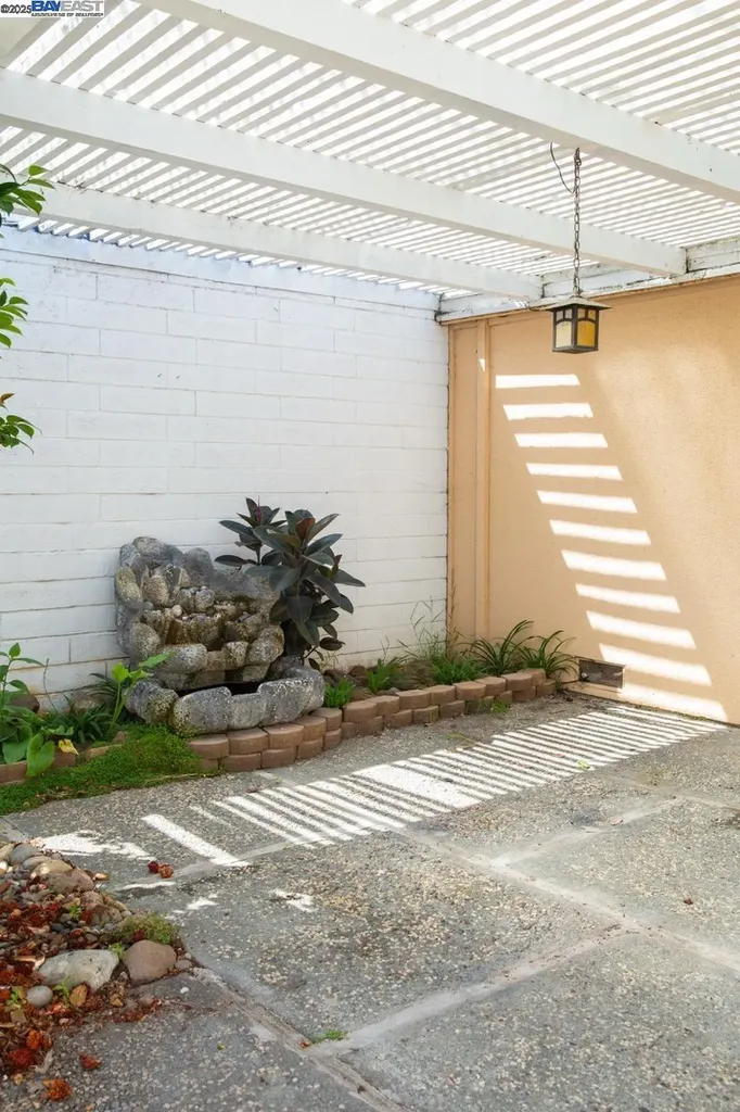 33010 Lake Mead Drive Fremont CA 94555