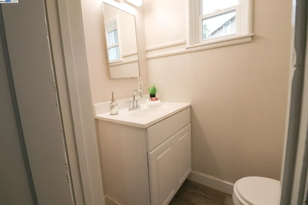 2272 Kelly Street Hayward CA 94541