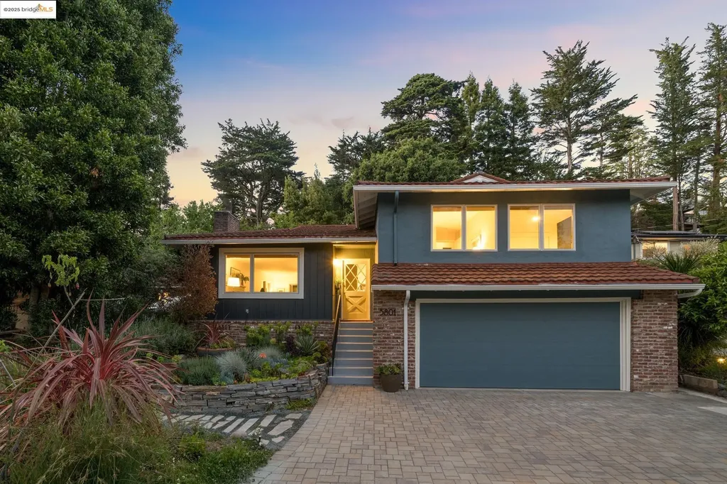 Oakland CA, 5801 Balboa Drive