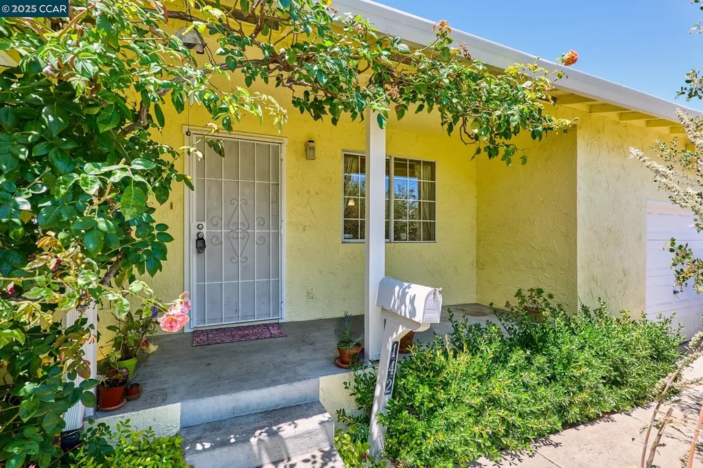 142 Randolph Road Pittsburg CA 94565