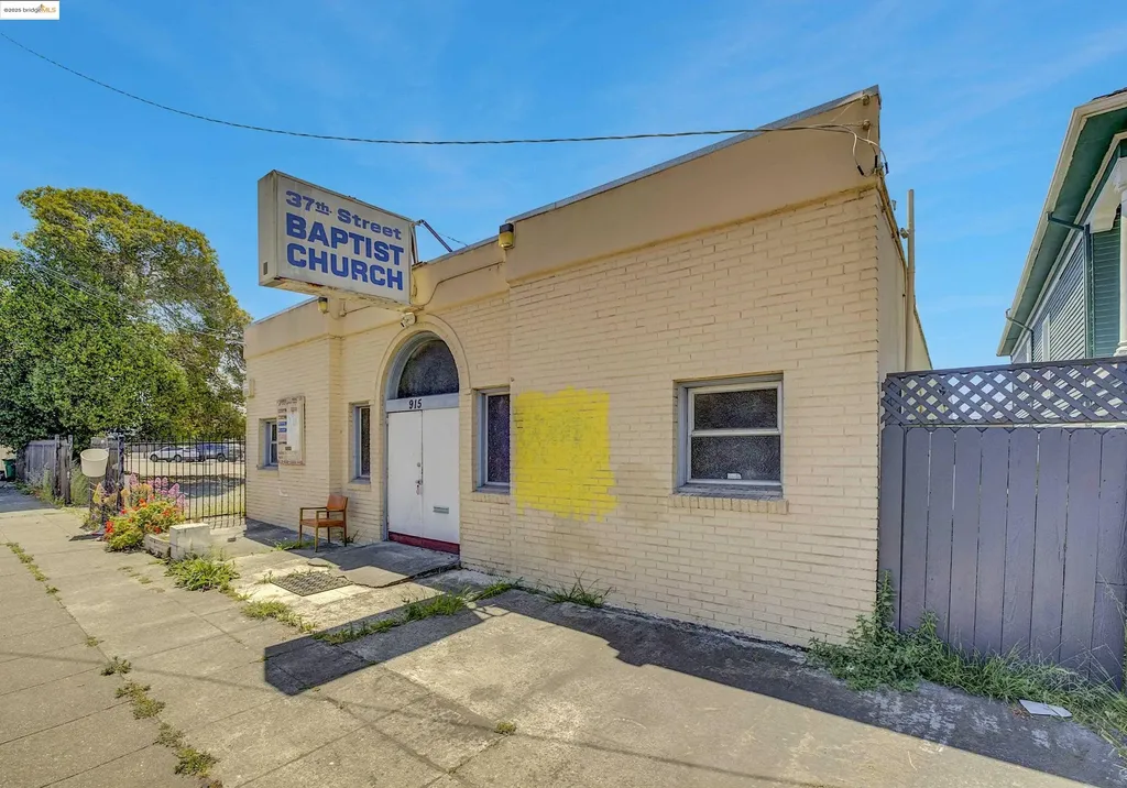 915 37th Street Oakland CA 94608