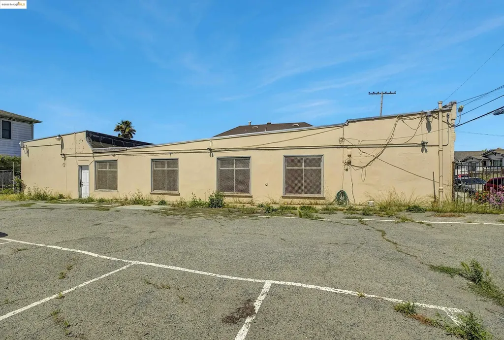 915 37th Street Oakland CA 94608