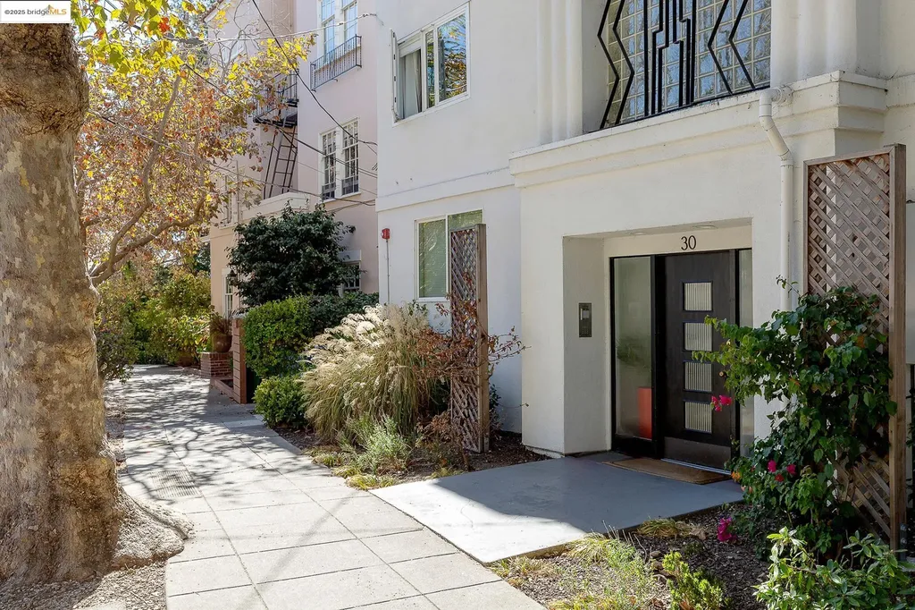 30 Domingo Avenue Berkeley CA 94705
