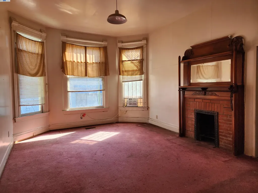 1155 International Boulevard Oakland CA 94606