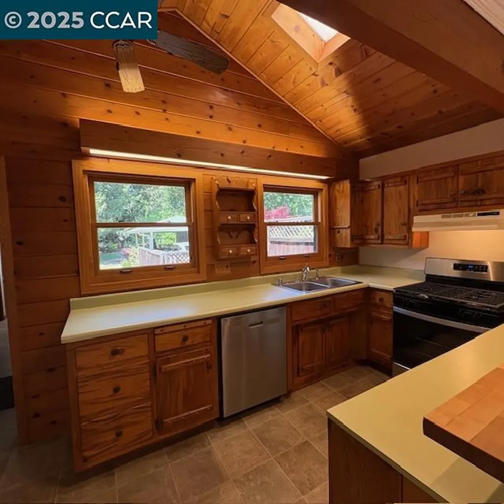 2150 Whyte Park Avenue Walnut Creek CA 94595