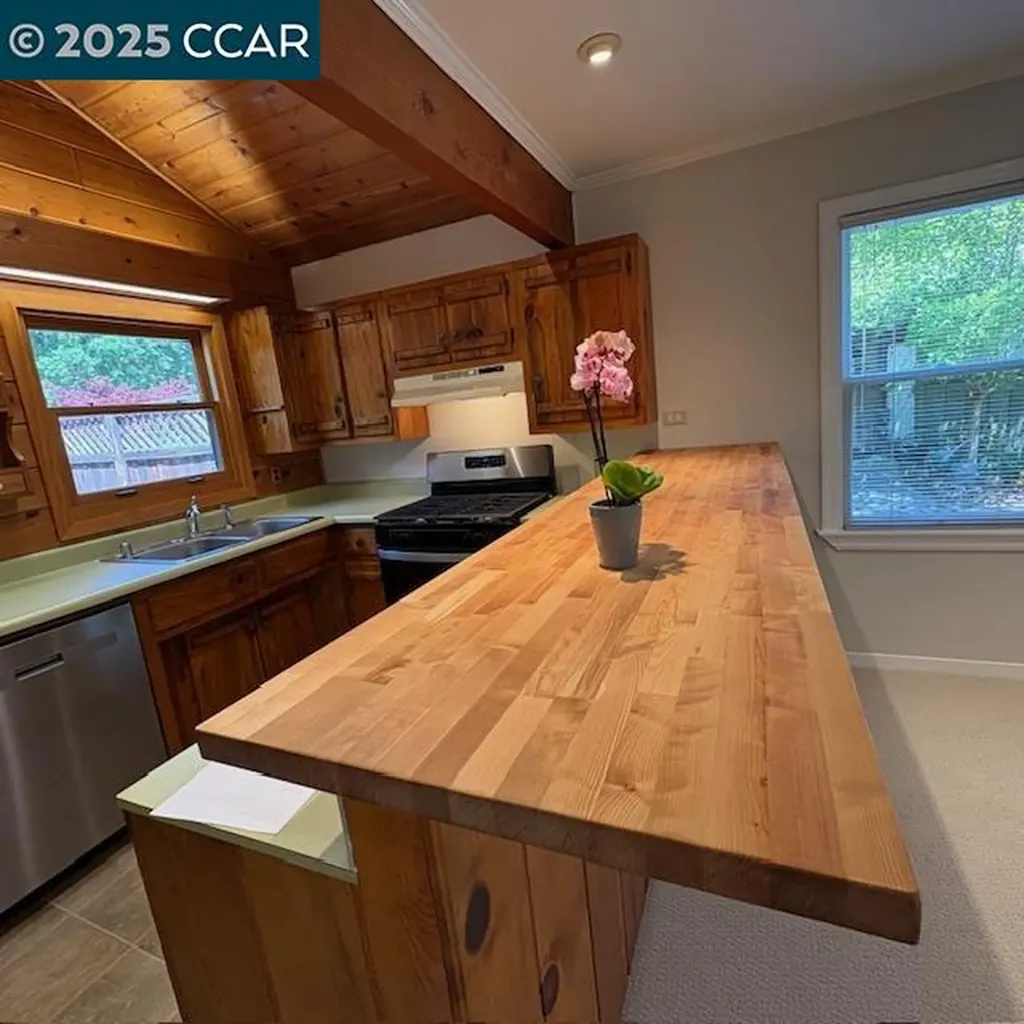 2150 Whyte Park Avenue Walnut Creek CA 94595