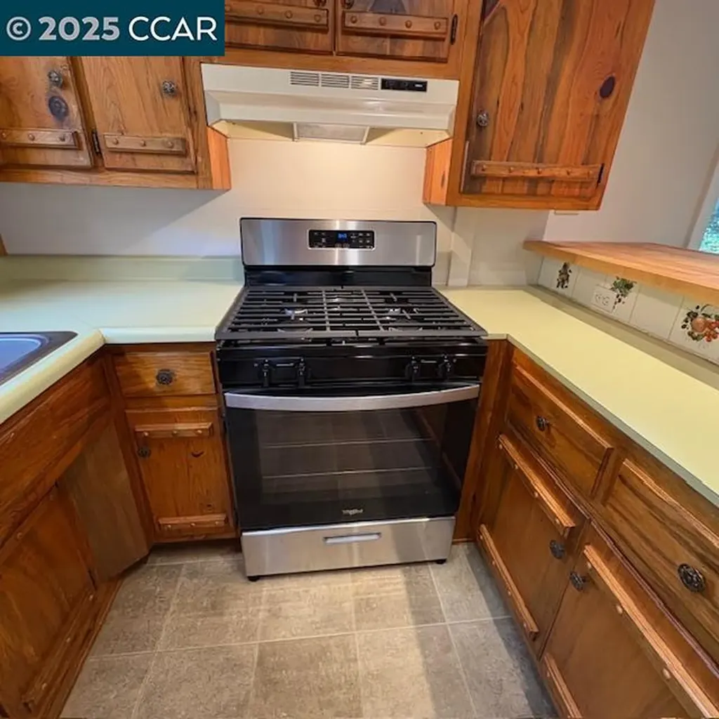 2150 Whyte Park Avenue Walnut Creek CA 94595