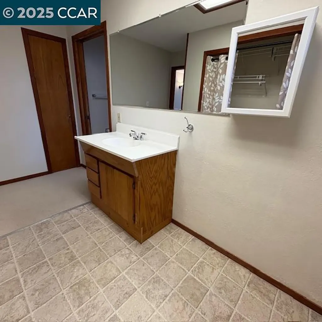 2150 Whyte Park Avenue Walnut Creek CA 94595