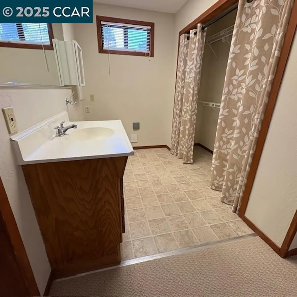 2150 Whyte Park Avenue Walnut Creek CA 94595