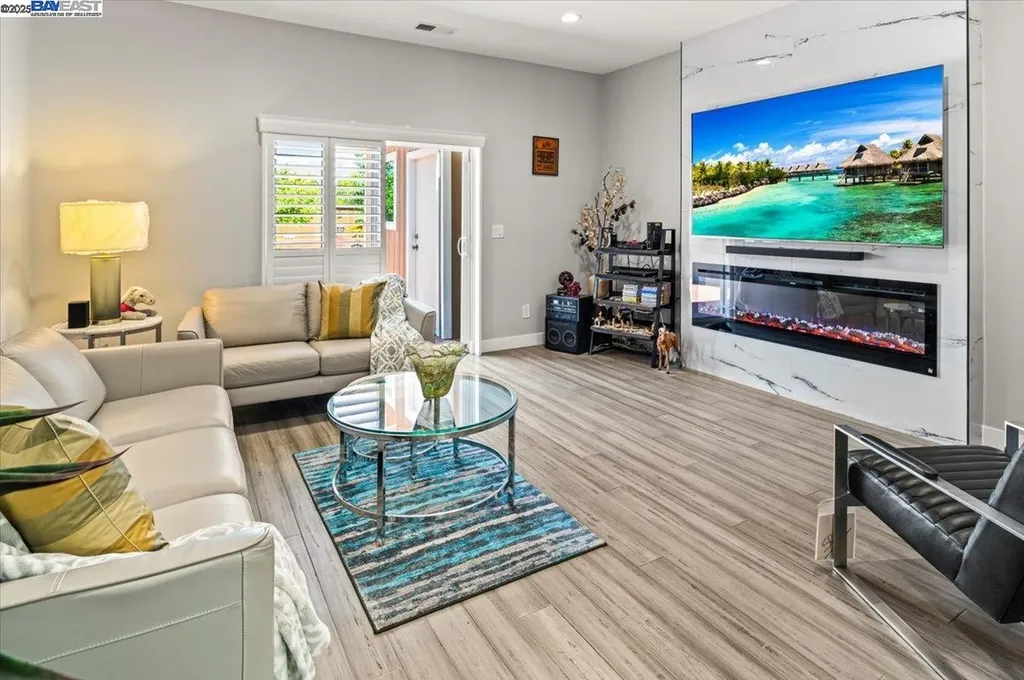 4309 Bora Bora Avenue Fremont CA 94538