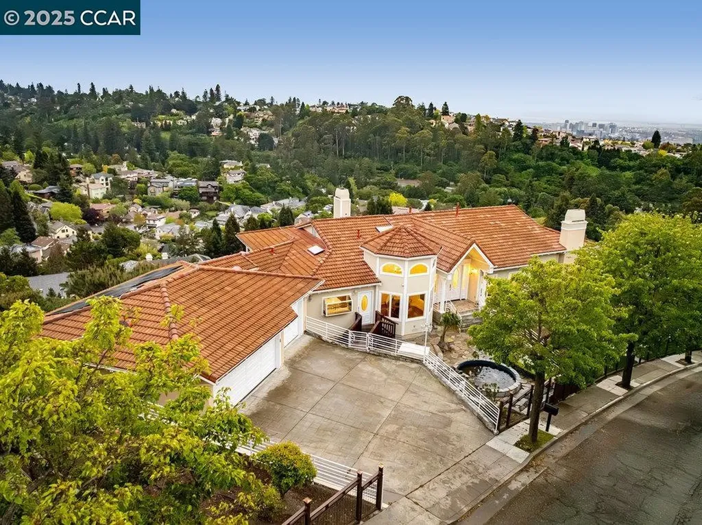 6585 Swainland Road Oakland CA 94611