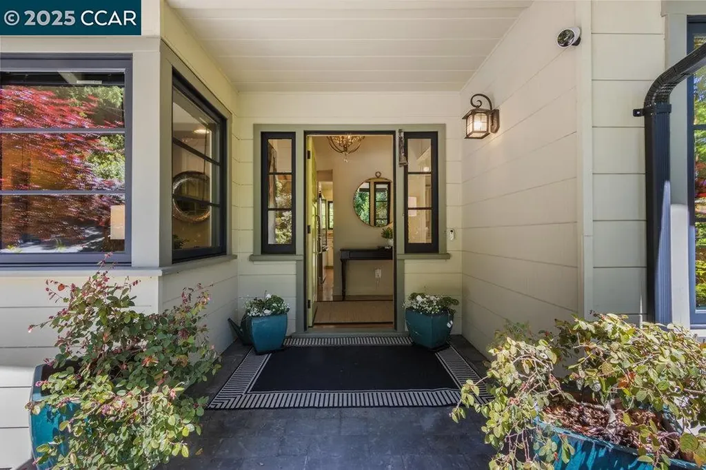 40 Camino Don Miguel Orinda CA 94563