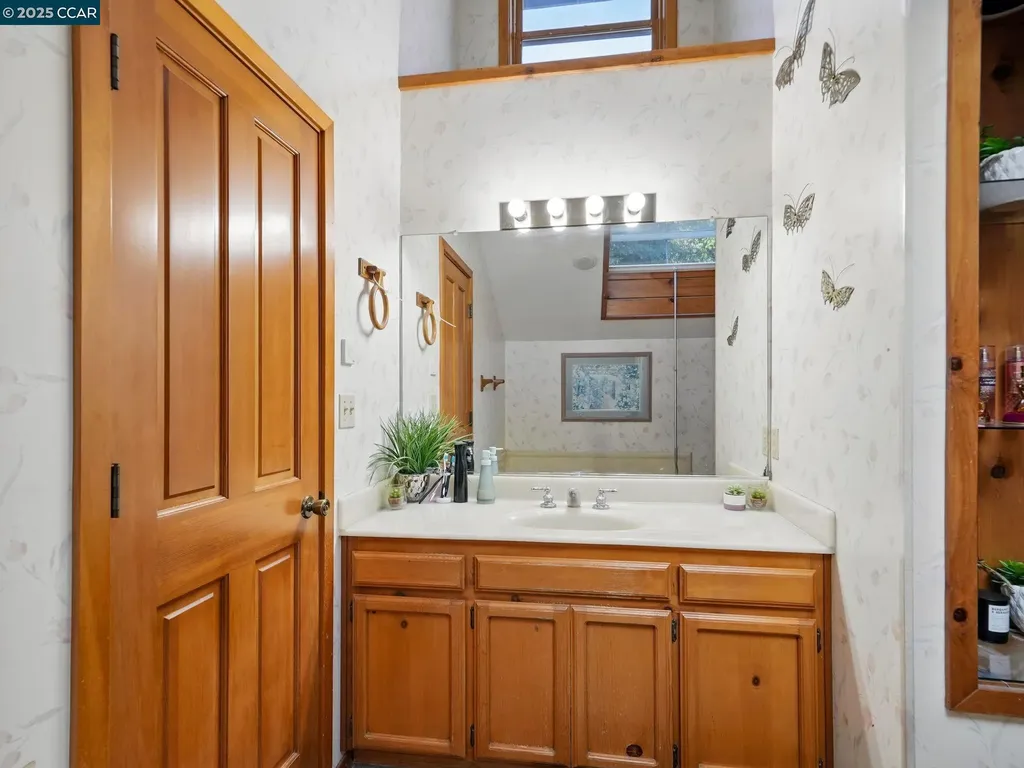 2000 Curry Canyon Road Clayton CA 94517