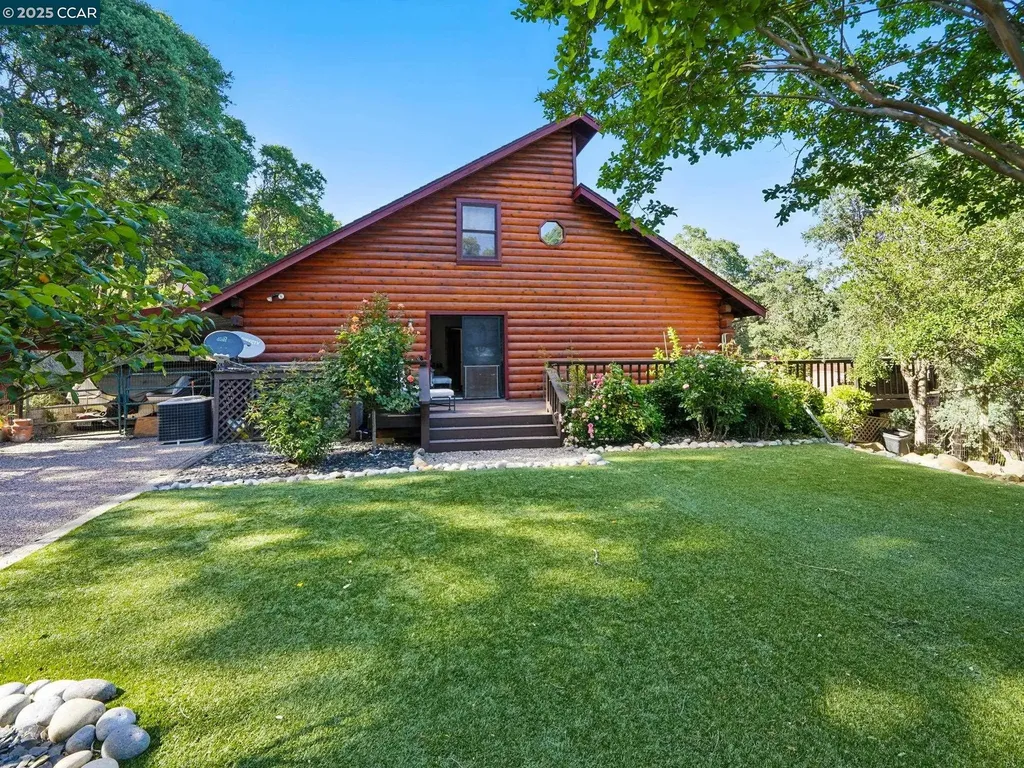 2000 Curry Canyon Road Clayton CA 94517