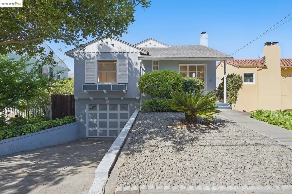4689 Reinhardt Drive Oakland CA 94619