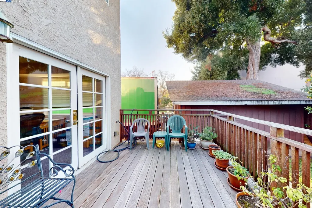 54 Railroad Avenue Richmond CA 94801