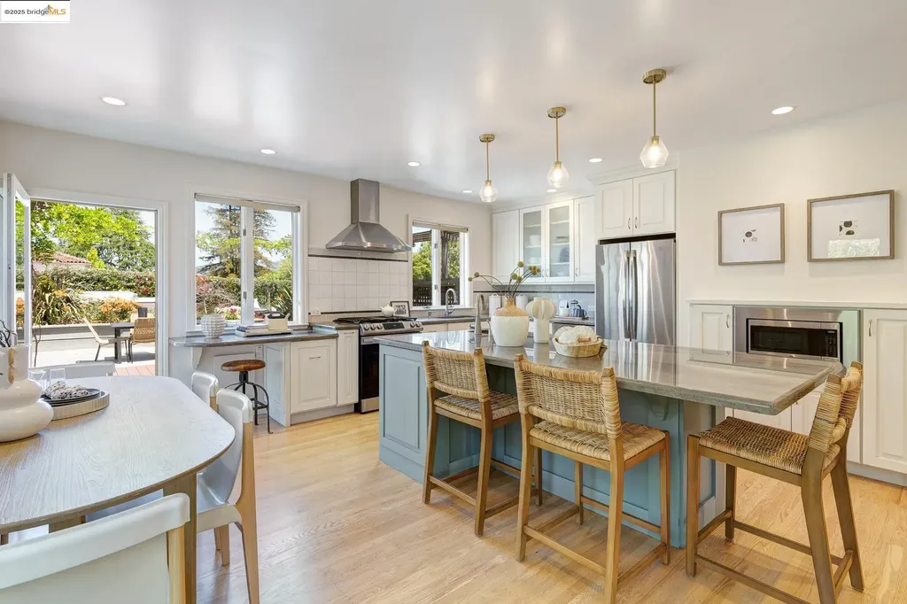 131 Sonia Street Oakland CA 94618