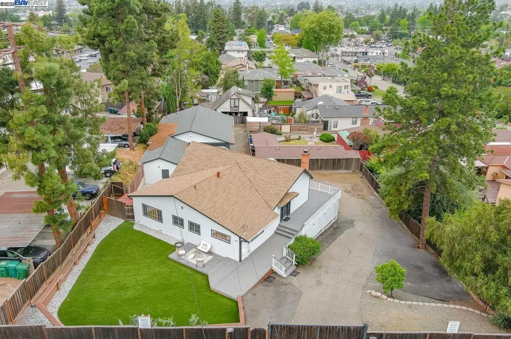 2020 Hill Avenue Hayward CA 94541