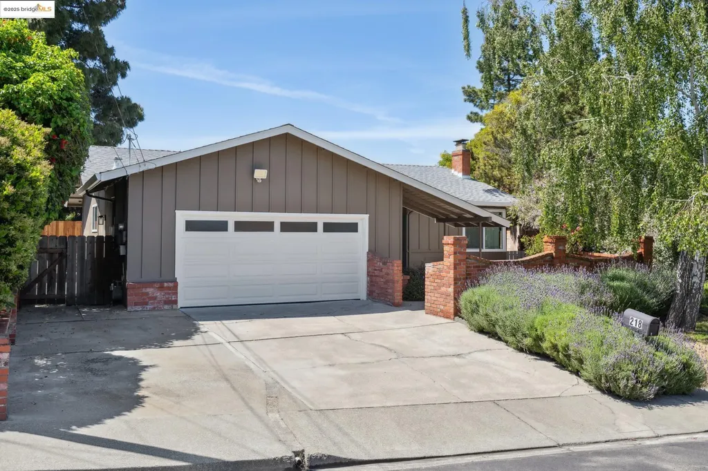 218 Brenda Court Pinole CA 94564