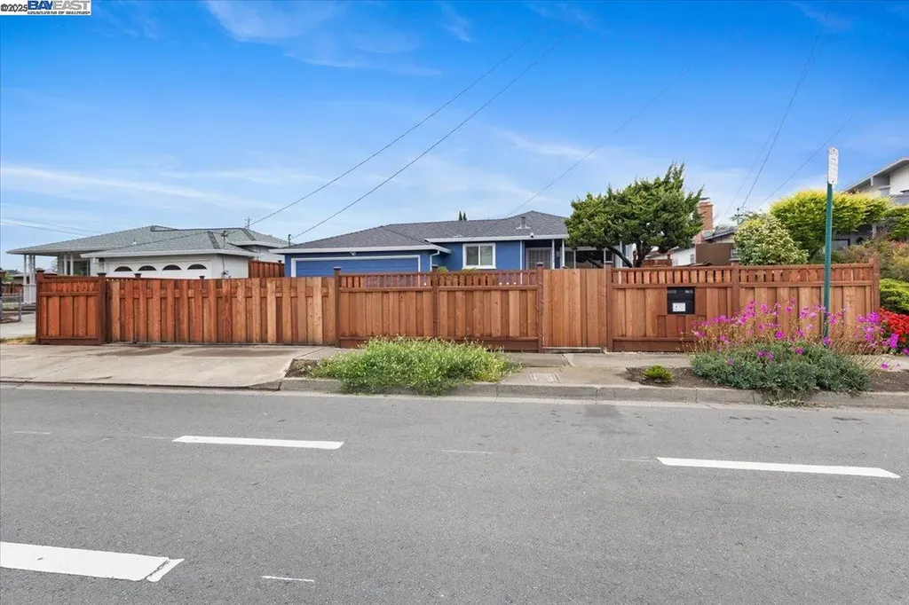 25172 Soto Road Hayward CA 94544