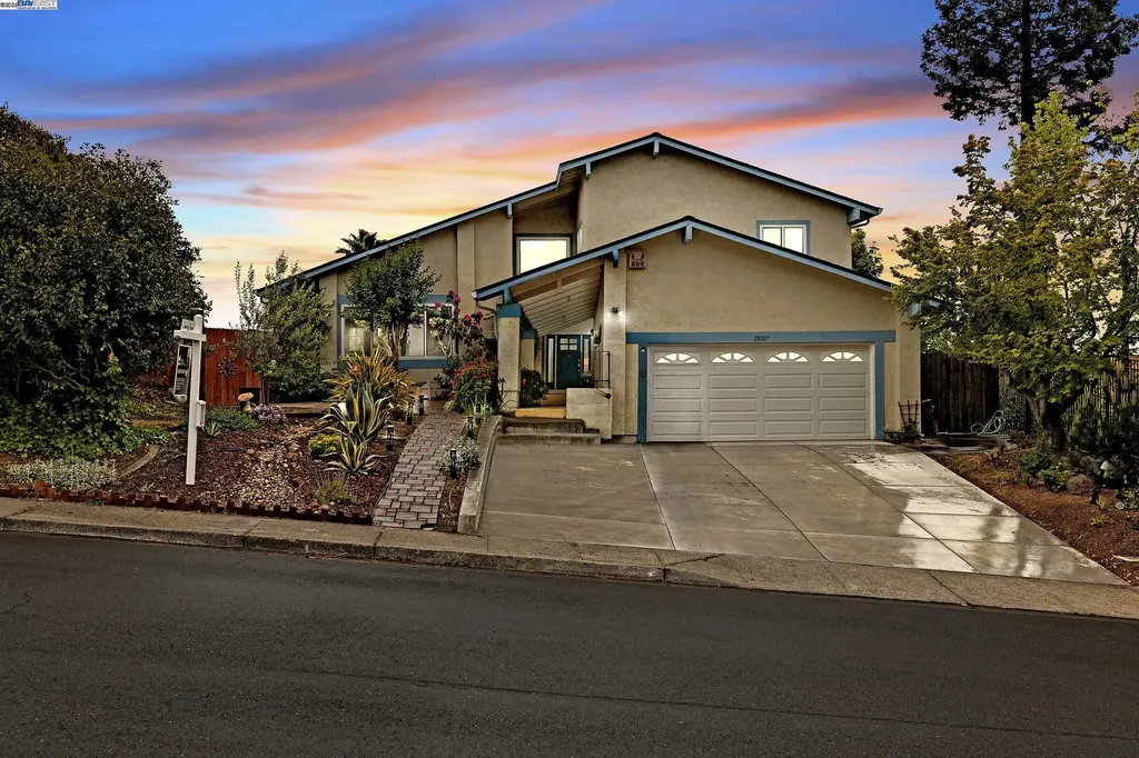 28007 Fallbrook Drive Hayward CA 94542