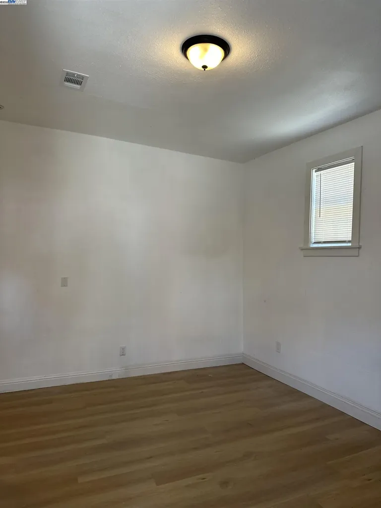 1130 11th Street Oakland CA 94606