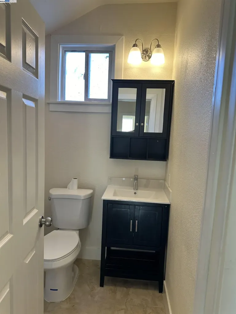 1130 11th Street Oakland CA 94606